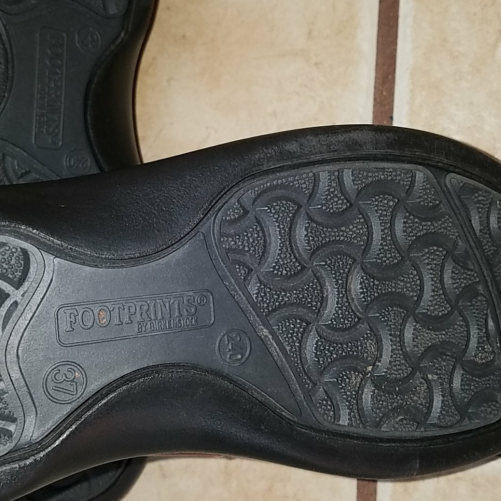 Birkenstock footprints slip on closed toe shoe - Picture 9 of 9